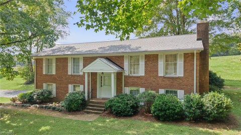 Homes For Sale - 3540 Fraternity Church Road<br/> Winston-Salem, NC 27127