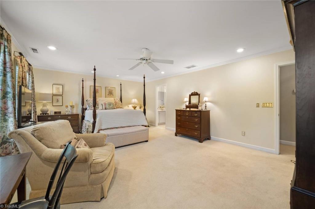 Clemmons, North Carolina 27012, United States, 4 Bedrooms Bedrooms, ,3 BathroomsBathrooms,Residential,Pending,155587