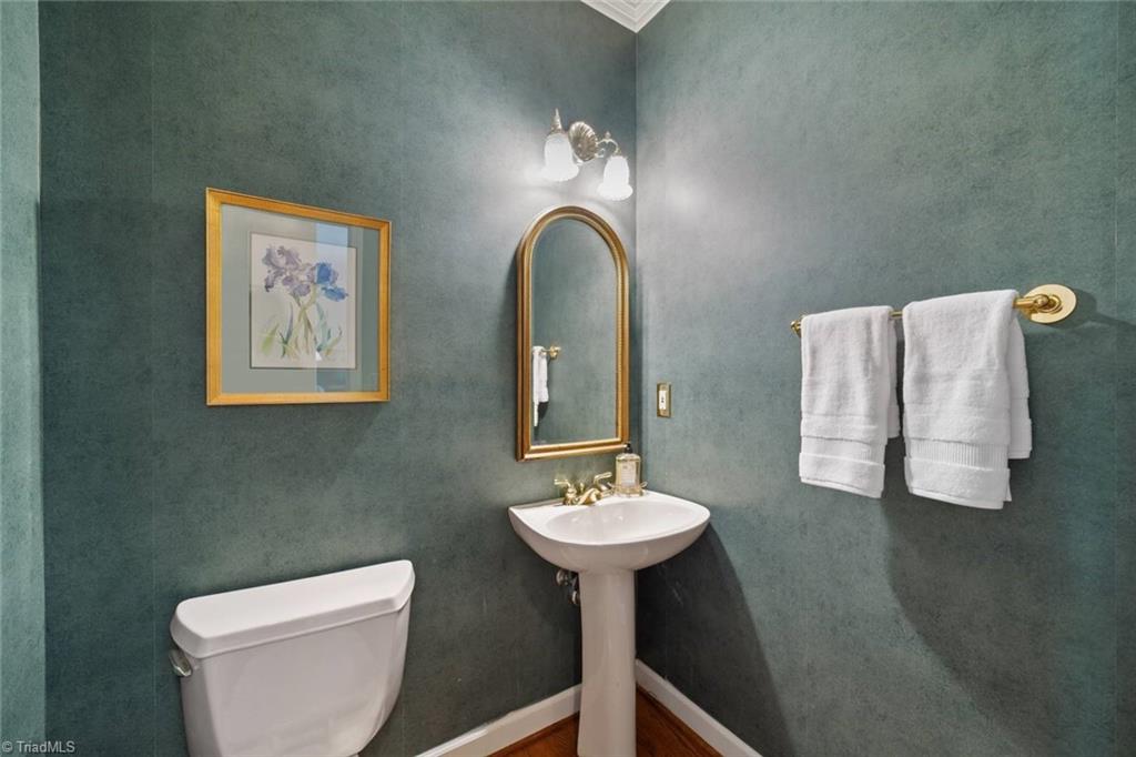 Clemmons, North Carolina 27012, United States, 4 Bedrooms Bedrooms, ,3 BathroomsBathrooms,Residential,Pending,155587