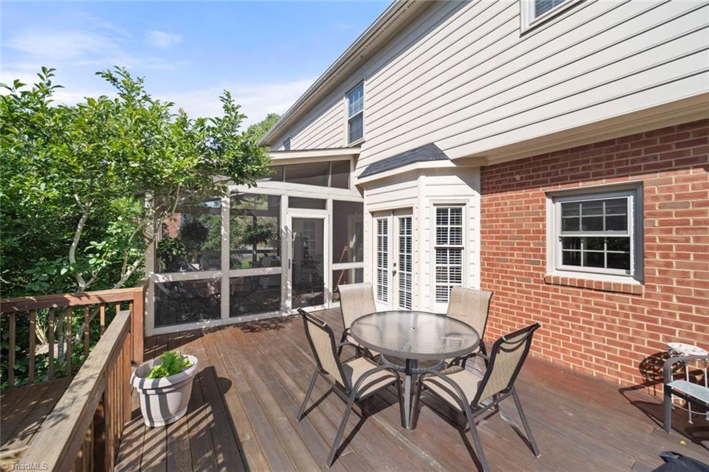 Clemmons, North Carolina 27012, United States, 4 Bedrooms Bedrooms, ,3 BathroomsBathrooms,Residential,Pending,155587