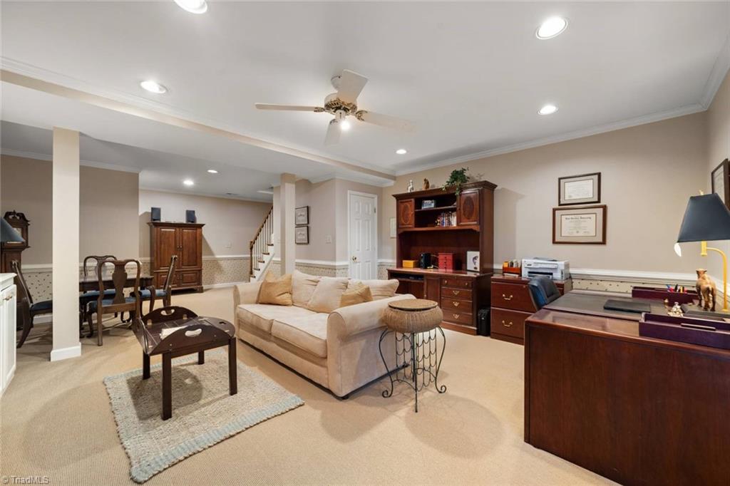 Clemmons, North Carolina 27012, United States, 4 Bedrooms Bedrooms, ,3 BathroomsBathrooms,Residential,Pending,155587