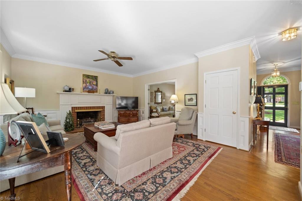 Clemmons, North Carolina 27012, United States, 4 Bedrooms Bedrooms, ,3 BathroomsBathrooms,Residential,Pending,155587