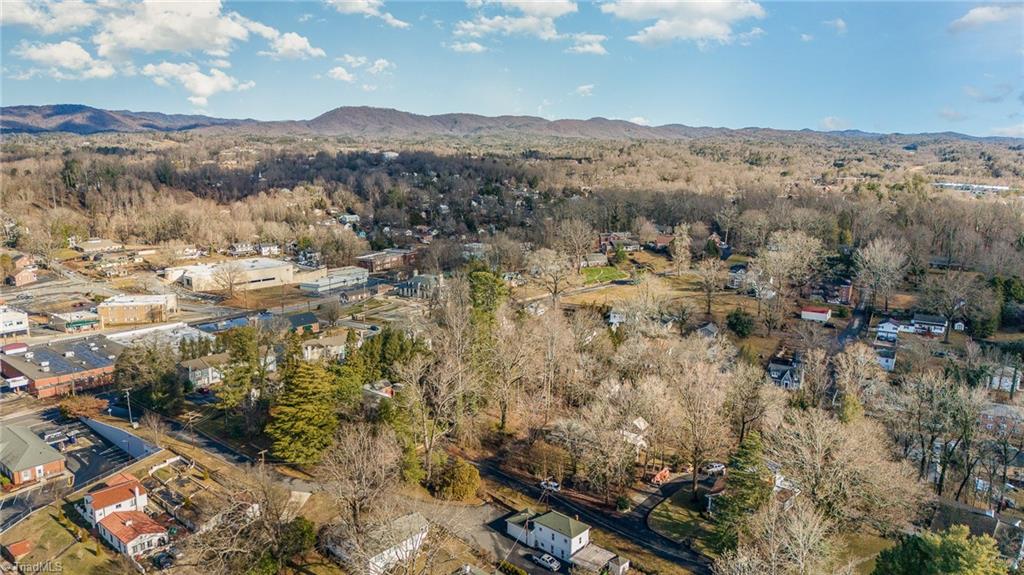 Rectory Hill Place, Lenoir, North Carolina image 3