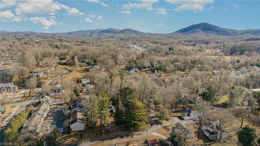 Rectory Hill Place, Lenoir, North Carolina image 2