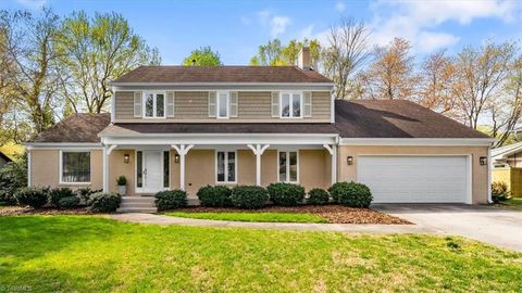 Homes For Sale - 204 Royal Road<br/> Jamestown, NC 27282