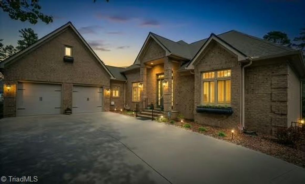 Photo of 2626 Fox Ridge Road, Asheboro, NC 27205 (MLS # 1212891)