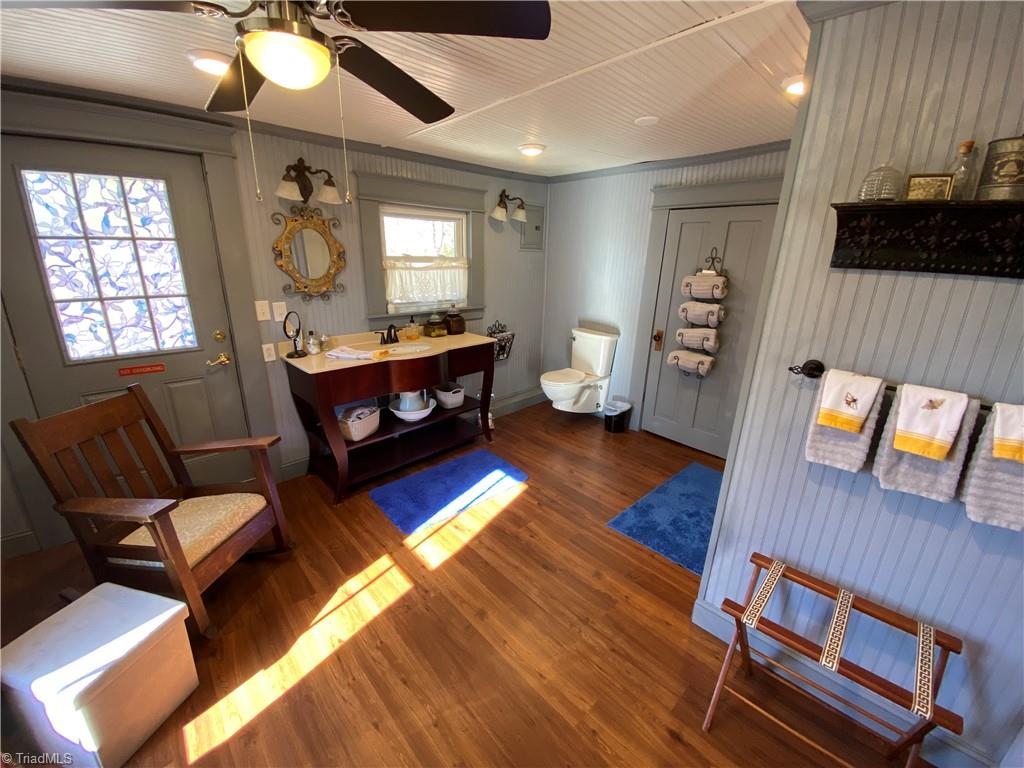 314 W Pine Street, Mount Airy, North Carolina image 18