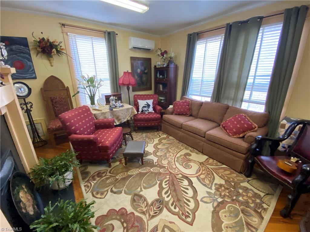 314 W Pine Street, Mount Airy, North Carolina image 5