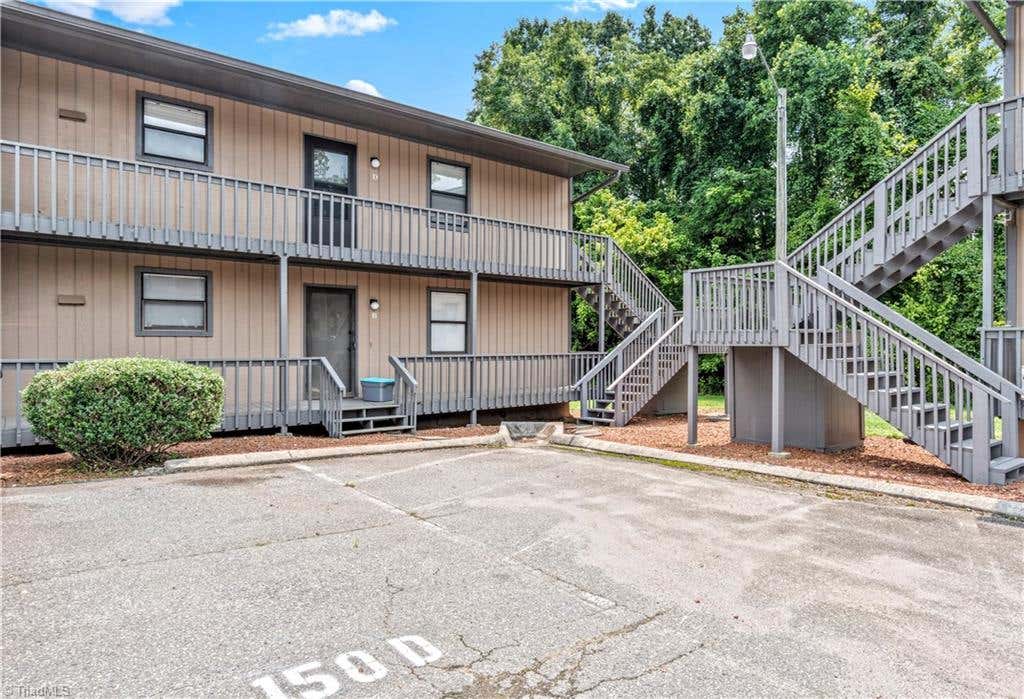Photo of 150 Vista Circle #D, Winston-Salem, NC 27106 (MLS # 1229120)