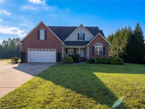 Homes For Sale - 4024 Tarmac Drive<br/> Sophia, NC 27350