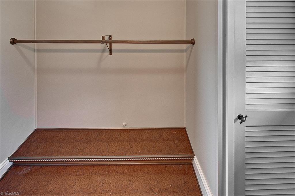 Greensboro, North Carolina 27403, United States, 4 Bedrooms Bedrooms, ,2 BathroomsBathrooms,Residential,Pending,22489