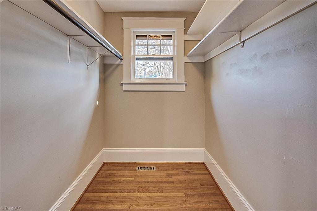 Greensboro, North Carolina 27403, United States, 4 Bedrooms Bedrooms, ,2 BathroomsBathrooms,Residential,Pending,22489