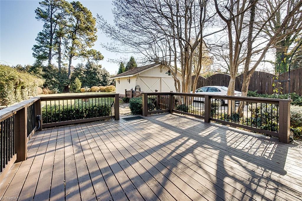 Greensboro, North Carolina 27403, United States, 4 Bedrooms Bedrooms, ,2 BathroomsBathrooms,Residential,Pending,22489