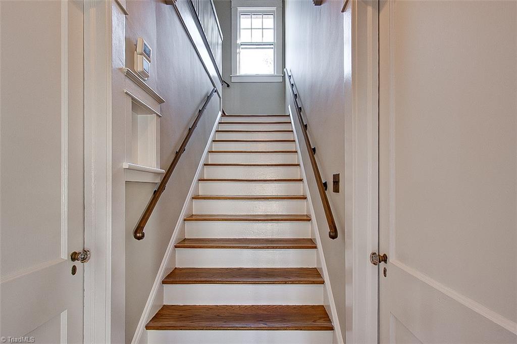 Greensboro, North Carolina 27403, United States, 4 Bedrooms Bedrooms, ,2 BathroomsBathrooms,Residential,Pending,22489