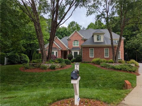 5 Genoa Court Greensboro NC 27455