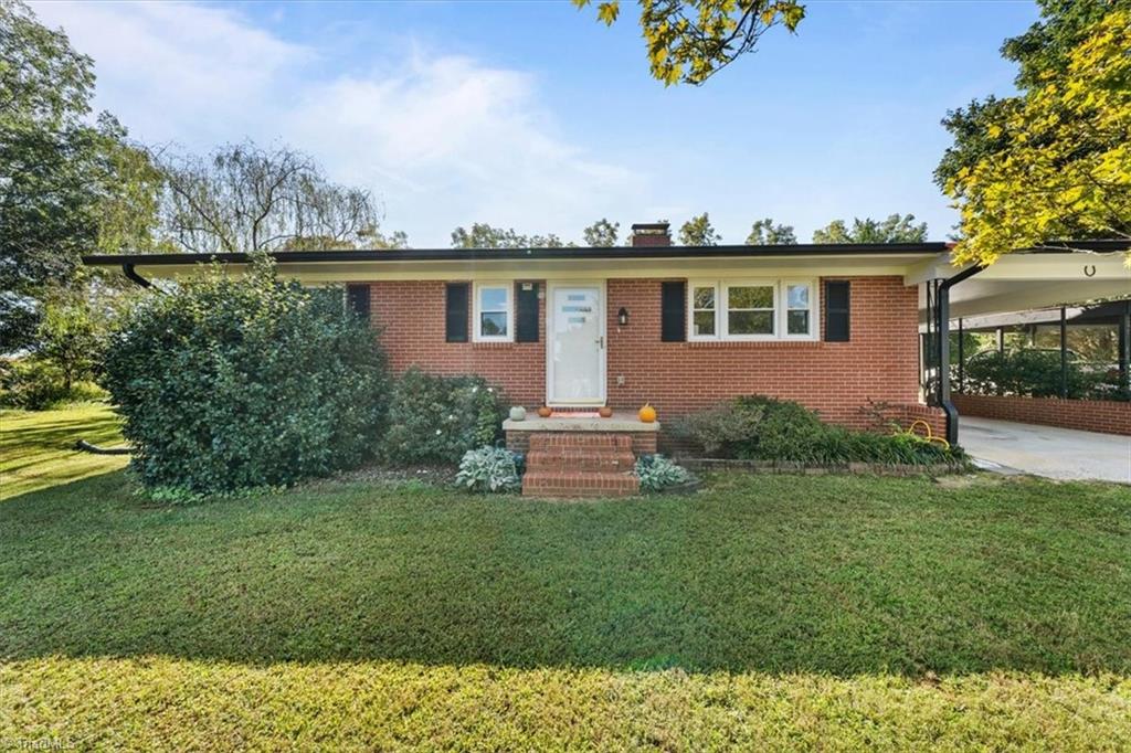 Photo of 334 Beane Road, Seagrove, NC 27341 (MLS # 1237514)