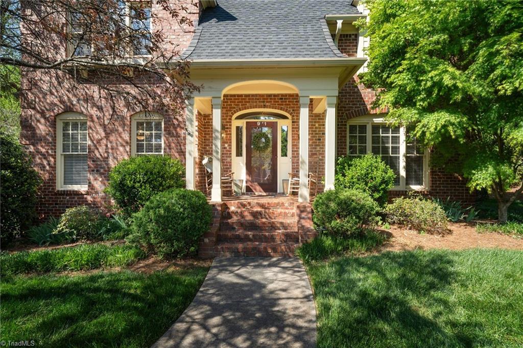 971 Ridge Gate Drive