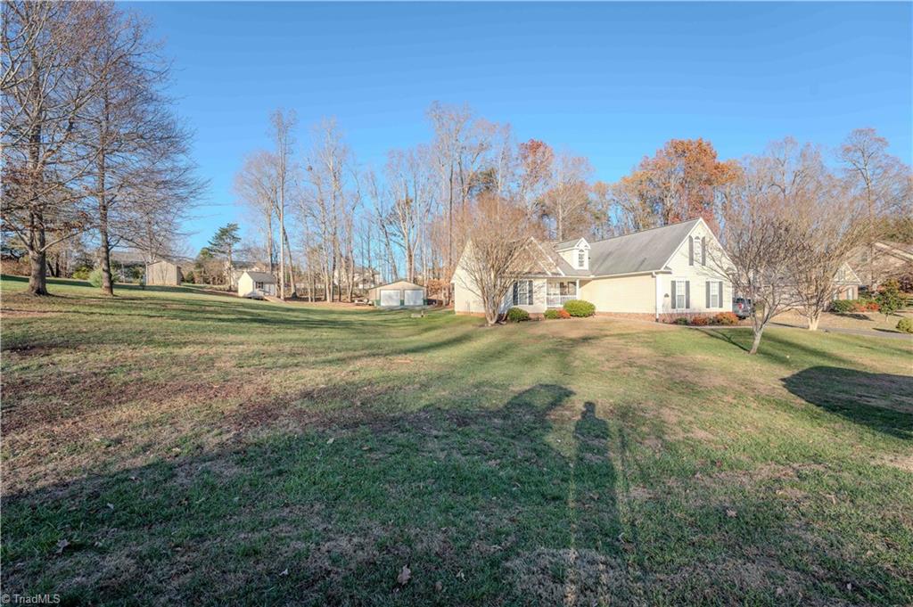 863 Ridge View Terrace, Rural Hall, North Carolina image 3