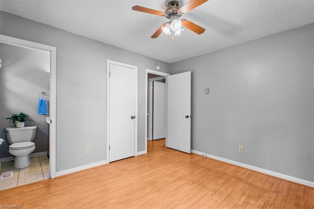 McLeansville, North Carolina 27301, United States, 3 Bedrooms Bedrooms, ,2 BathroomsBathrooms,Residential,Pending,209261