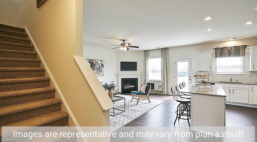 3020 Middle Creek Lane