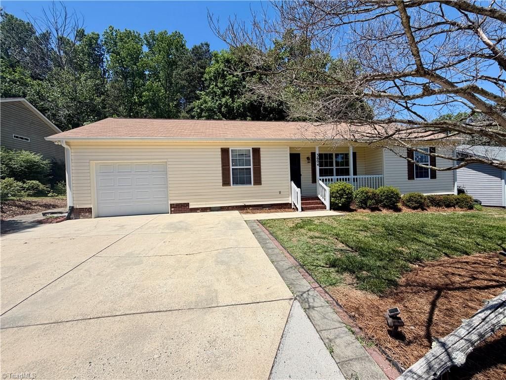 Photo of 3604 Akers Court, High Point, NC 27263 (MLS # 1219532)