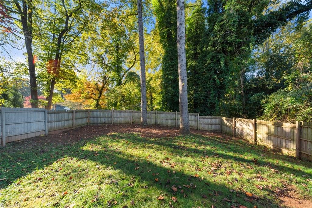 Winston-Salem, North Carolina 27104, United States, 3 Bedrooms Bedrooms, ,3 BathroomsBathrooms,Residential,Pending,36816