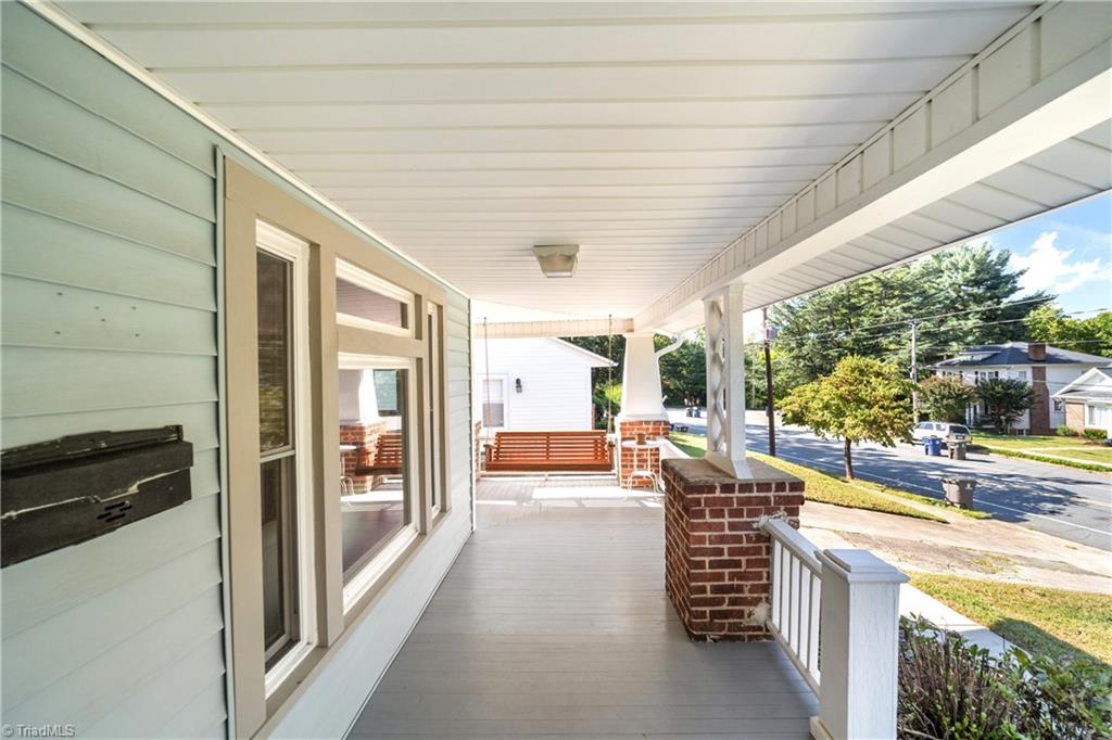 Winston-Salem, North Carolina 27103, United States, 3 Bedrooms Bedrooms, ,1 BathroomBathrooms,Residential,Active,204457