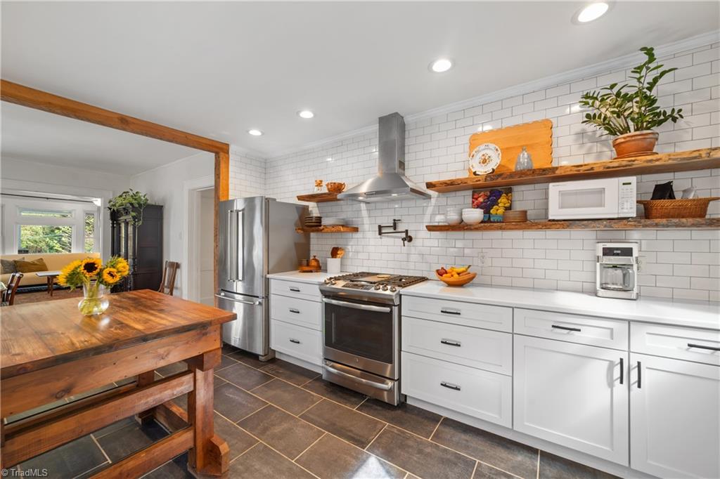 Winston-Salem, North Carolina 27103, United States, 3 Bedrooms Bedrooms, ,1 BathroomBathrooms,Residential,Active,204457