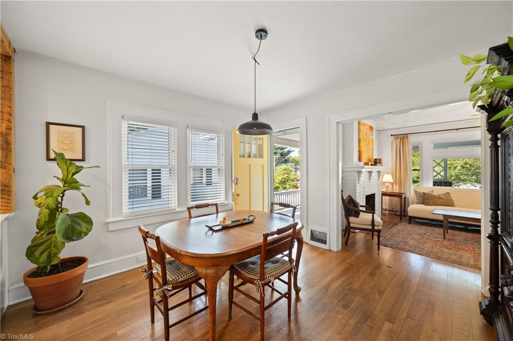 Winston-Salem, North Carolina 27103, United States, 3 Bedrooms Bedrooms, ,1 BathroomBathrooms,Residential,Active,204457