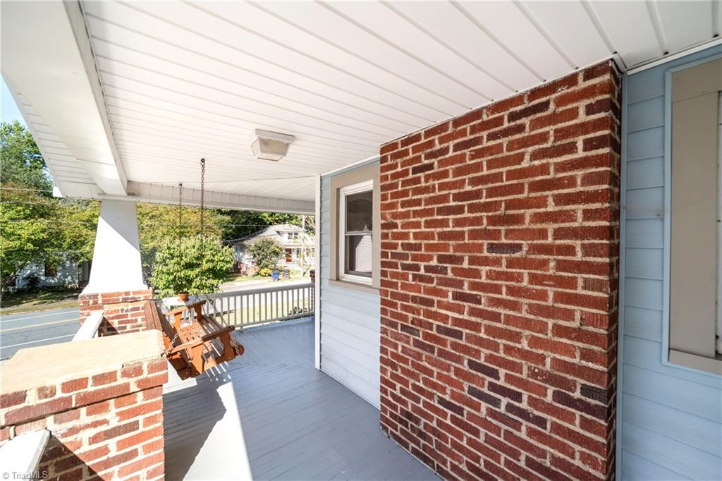 Winston-Salem, North Carolina 27103, United States, 3 Bedrooms Bedrooms, ,1 BathroomBathrooms,Residential,Active,204457