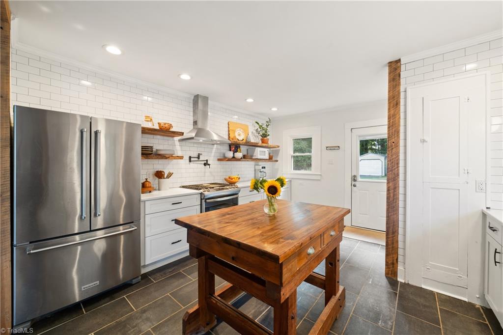 Winston-Salem, North Carolina 27103, United States, 3 Bedrooms Bedrooms, ,1 BathroomBathrooms,Residential,Active,204457