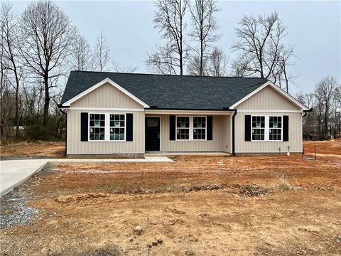 A home in Archdale