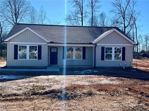 A home in Archdale