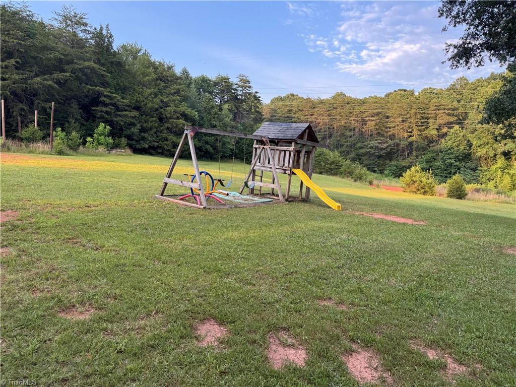 2765 Green Oaks Drive