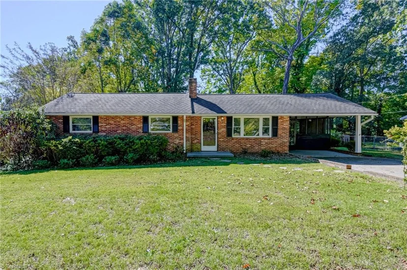 160 Thacker Road, photo 1 of 36