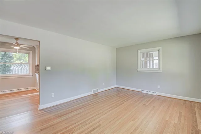 160 Thacker Road, photo 5 of 36