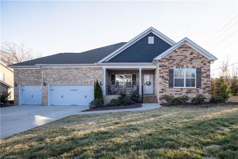 Homes For Sale - 1001 Leyland Terrace<br/> Randolph County, Trinity, NC 27370