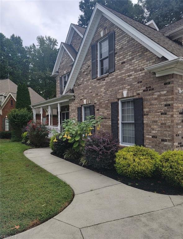 Photo of 424 Southern Woods Drive, Winston-Salem, NC 27107 (MLS # 1236808)