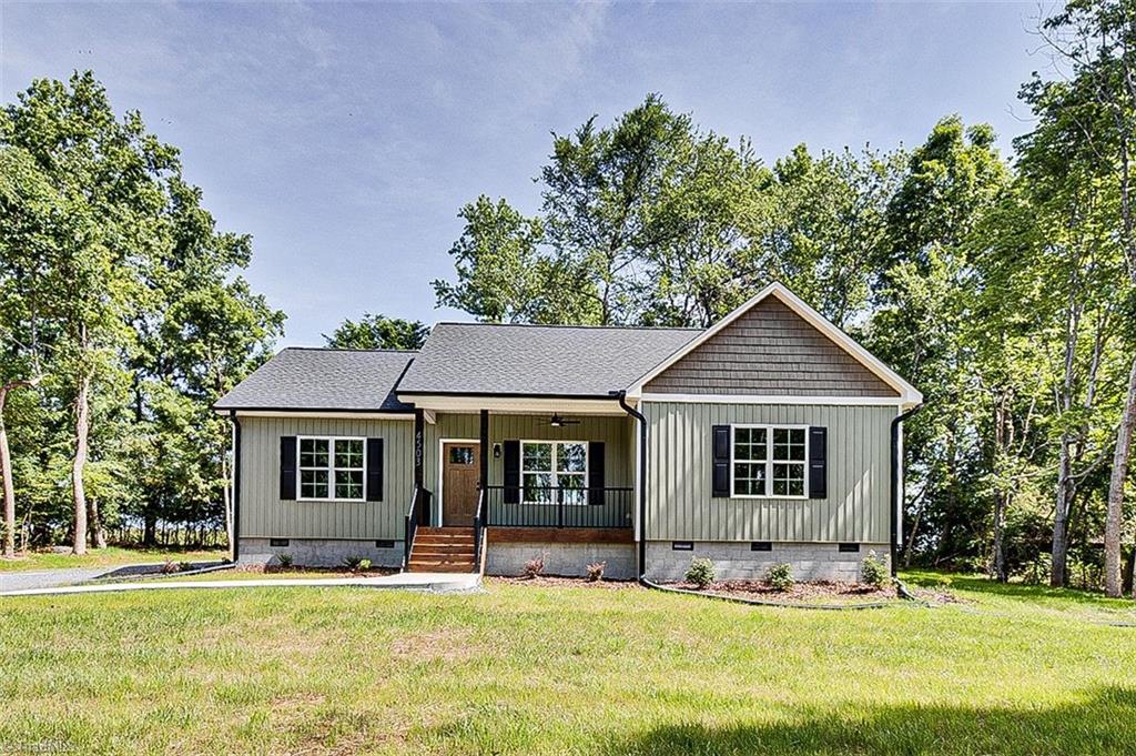 4503 Holly Leaf Road, Ramseur, North Carolina image 3