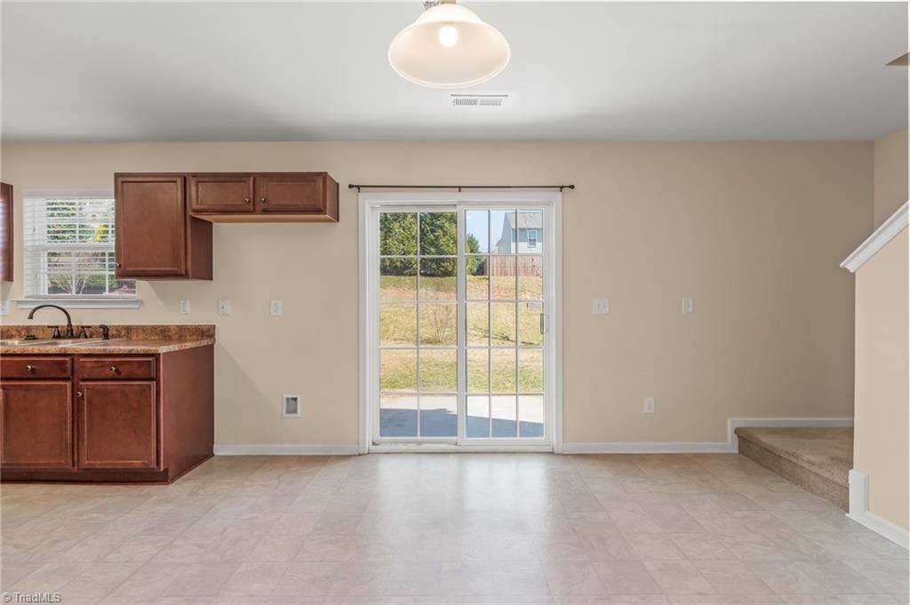 4881 Old Towne Village Circle, Pfafftown, North Carolina image 15