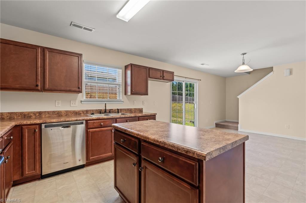 4881 Old Towne Village Circle, Pfafftown, North Carolina image 14