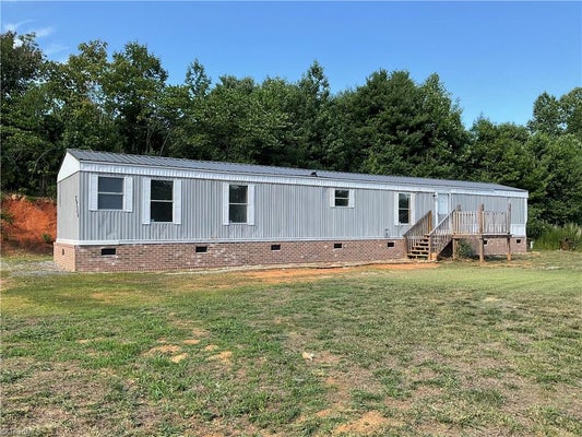 2738 OLD MOUNTAIN RD, TRINITY, NC 27370 - Image 475198e04fbb81d3f2c908e0286cf8ba/394941235
