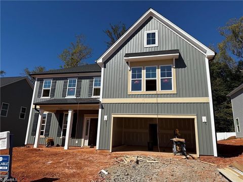 Photo of 737 Cinnamon Hill Drive, Winston-Salem, NC 27106 (MLS # 1198781)