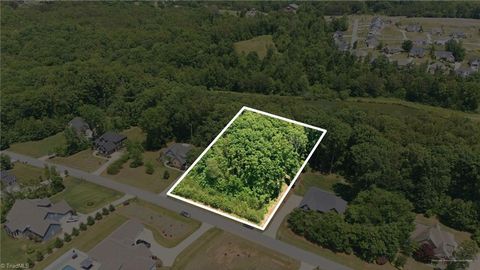 Vacant Land For Sale - 7510 Bentridge Forest Drive<br/> Kernersville, NC 27284