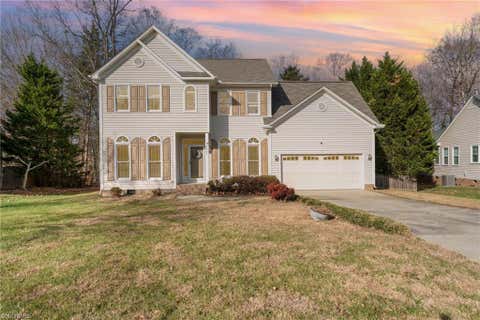 Homes For Sale - 2001 Treyburn Lane<br/> High Point, NC 27265