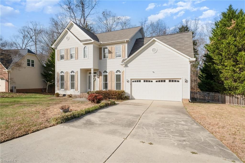Photo of 2001 Treyburn Lane, High Point, NC 27265 (MLS # 1225078)