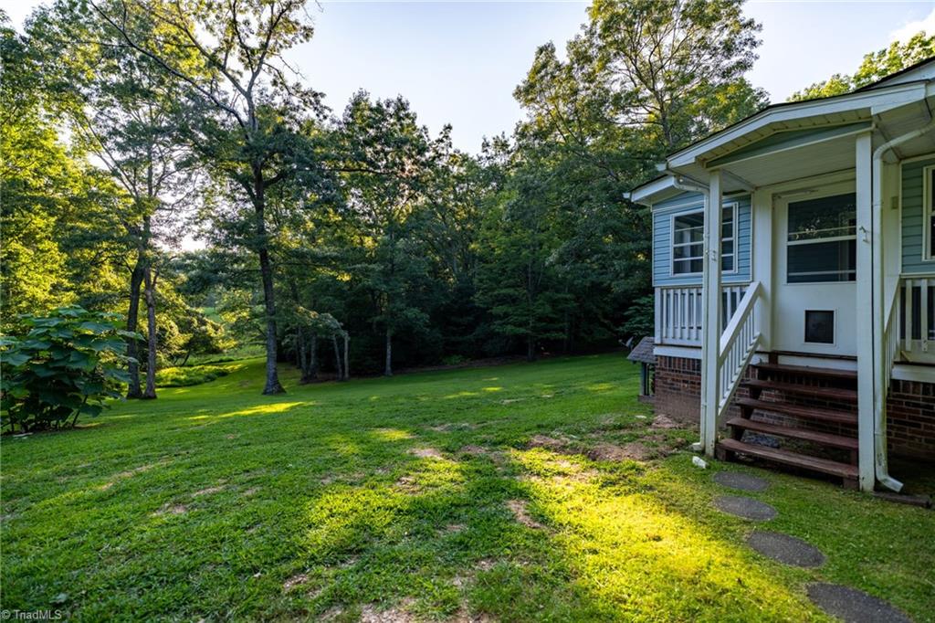 290 Stardust Lane, Glade Valley, North Carolina image 5