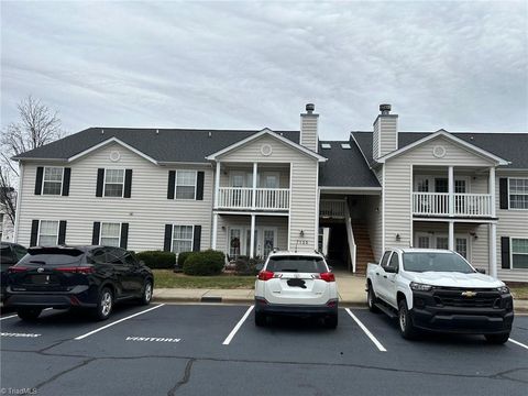 Condo For Sale - 7135 Friendly Avenue #G<br/> Greensboro, NC 27410
