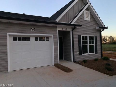 Townhouse in Mocksville NC 116 Will Boone Road.jpg