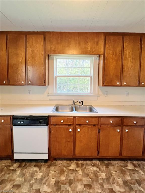 201 Colonial Avenue, Goldston, North Carolina image 8